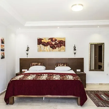 Carillon Villa