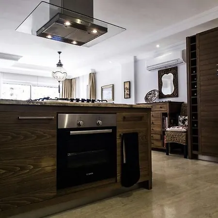 Carillon Villa